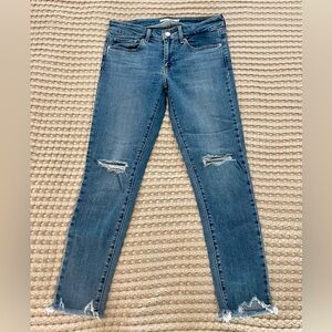 Levi’s 711 Skinny Jeans